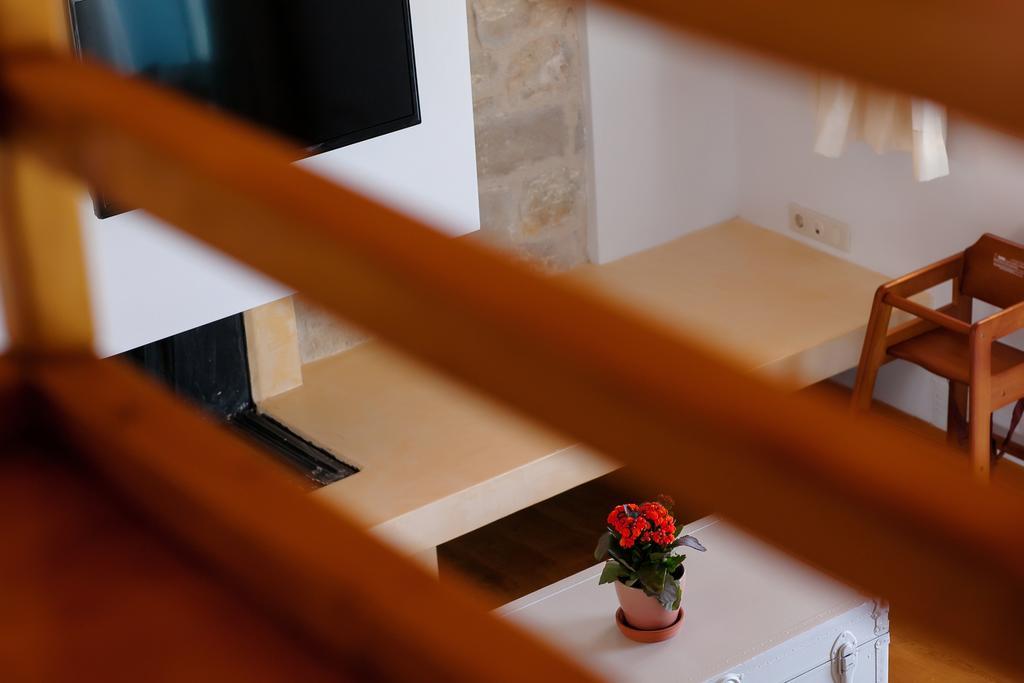 Lithos Guesthouse Kardamili Eksteriør billede